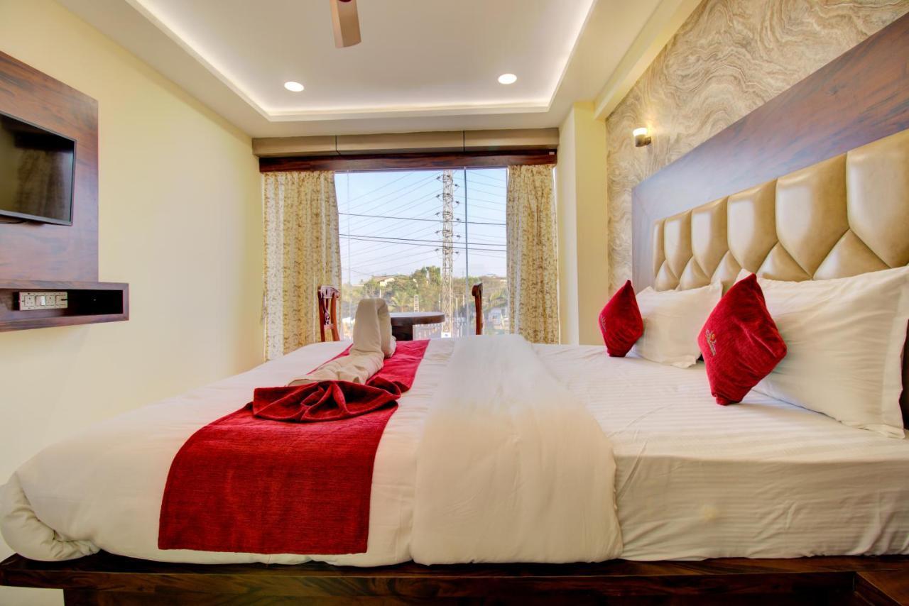 Hotel Samaira Residency,Dombivali Dive Εξωτερικό φωτογραφία